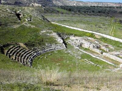 Στην Κορινθία ένα απο τα μεγαλύτερα θέατ...