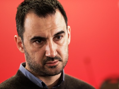 ΣΥΡΙΖΑ: H κυβέρνηση είναι προσκολλημένη ...