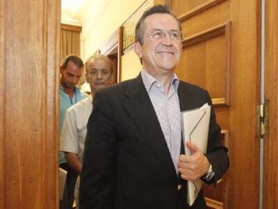 Συνάντηση έκπληξη! - Νικολόπουλος με Τσί...