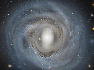 Διαστημικός κανιβαλισμός: Γαλαξίας σαν τ...