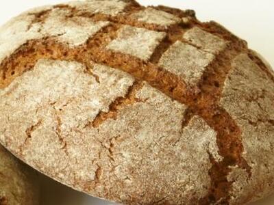 Έκοψαν μέχρι και το ψωμία οι Έλληνες 