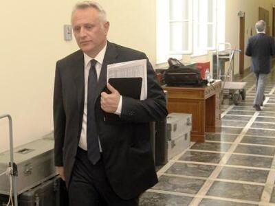 Απαντήσεις Ραγκούση για τα οικονομικά του ΠΑΣΟΚ