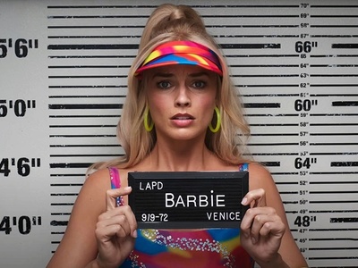 Η Μάργκοτ Ρόμπι στην ταινία "Barbie...