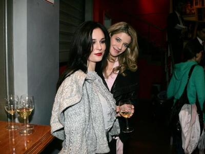 Θάλεια Ματίκα, Τζένη Θεωνά