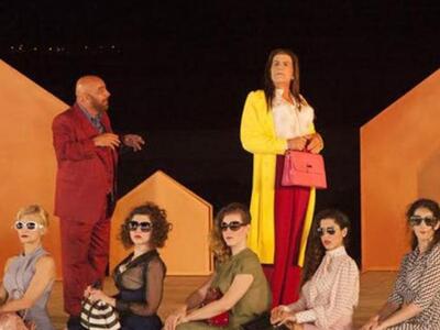 Ως άλλη Ζωή Κωνσταντοπούλου μετά τον πατ...