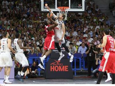 Ευρωλίγκα: Όρθιες Ρεάλ και Μακάμπι