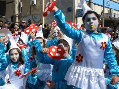 Πάνω από 1.800 καρναβαλιστές συμμετείχαν...