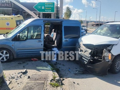 Πάτρα: Σύγκρουση δύο οχημάτων στην Ακρωτ...