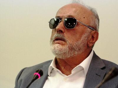 Κουρουμπλής στον «αέρα» του ΣΚΑΪ: Μπερδε...