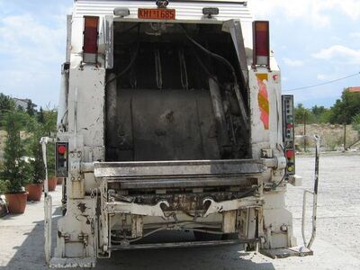 Απορριμματοφόρο απο τον Δήμο Πατρέων &qu...