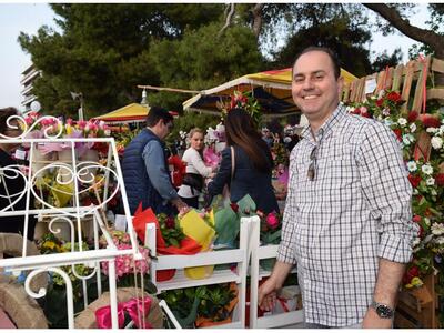 Πάτρα: Mάη μου με τα λουλούδια - ΔΕΙΤΕ Φ...