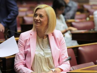 "Όχι" από τη Ραχήλ Μακρή και σ...