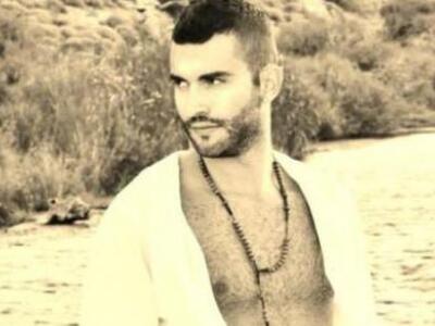 Ο αδελφός της Ελένη Μενεγάκη υποψήφιος σ...