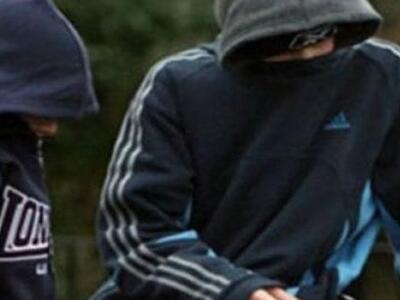 Πάτρα: Κάτοικοι εναντίον... νεαρών στην ...