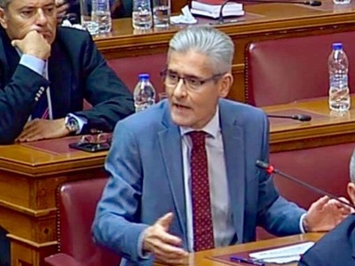 Ο Άγγελος Τσιγκρής  για τη μετανάστευση ...