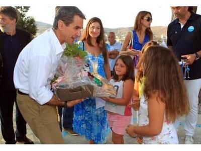 Λοβέρδος: Δεν ξεπερνούν τα 1.000 τα «κεν...