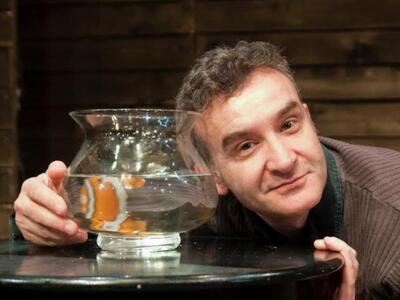 Πάτρα: Ο κυριος Μάκης, του Βασίλη Κατσικ...