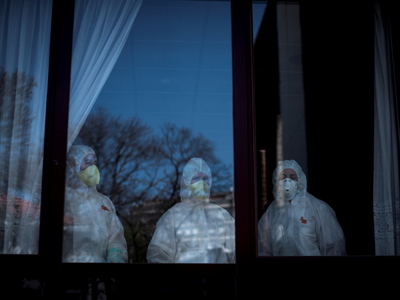 Κορωνοϊός: 74 θάνατοι, 793 κρούσματα στη Γερμανία