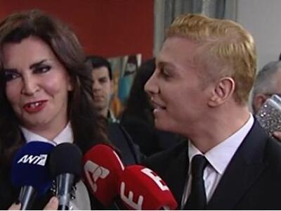 Συμφιλιώθηκαν μπροστά στις τηλεοπτικές κ...