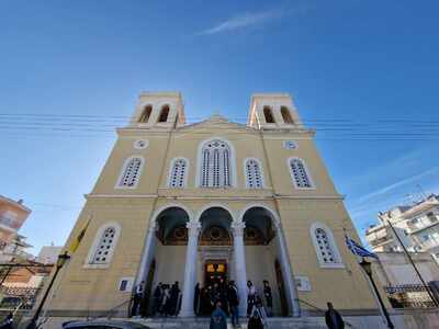 Πάτρα:  Η Πρώτη Ανάσταση στον Ιερό Ναό τ...