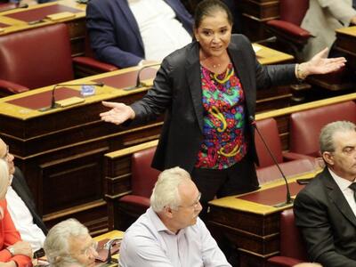 Μπακογιάννη σε Καμμένο: Είστε τσάμπα μάγ...