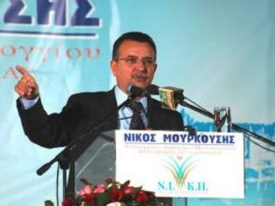 Mεσολλόγγι: Φεύγει απο τη Ν.Δ., κατεβαίν...