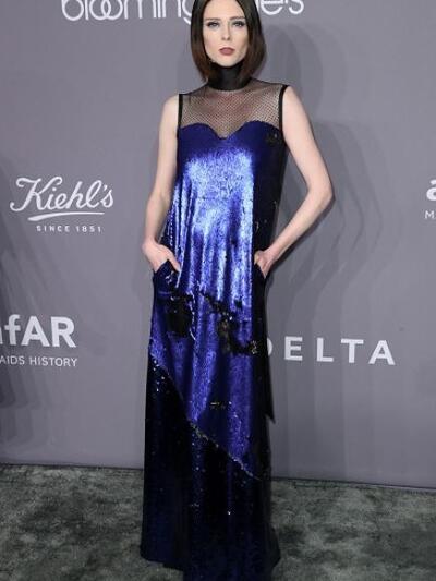 ΚΟΚΟ ΡΟΣΑ ΜΕ GRΕTA CONSTANTINE