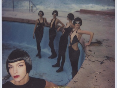 «Polaroids» κόντρα στα γυναικεία στερεότ...