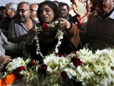 Έγκυος και 13 χρόνων η Ινδή που βιάστηκε...