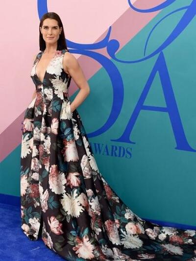 ΜΠΡΟΥΚ ΣΗΛΝΤΣ ΜΕ SACHIN & BABI