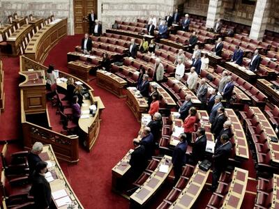 Υπερψηφίστηκε από όλα τα κόμματα πλην ΑΝ...