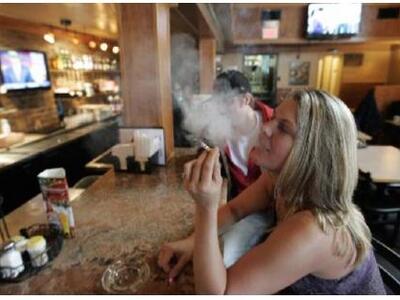 Παγκόσμια πρωτιά για τις Ελληνίδες καπνίστριες!