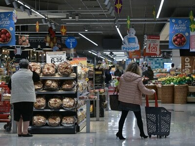 Μέχρι τι ώρα θα είναι ανοιχτά τα σούπερ μάρκετ 