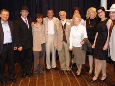 Πάτρα: Τα μέλη του θεατρικού του ΟΤΕ ενί...