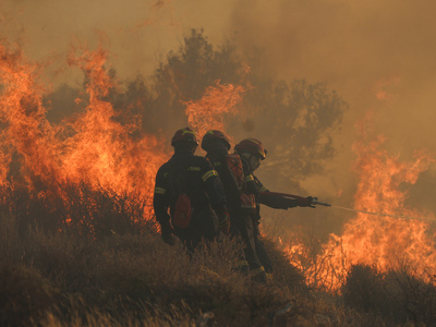 Φωτιά στην Ιεράπετρα: Aναζωπύρωση στις π...