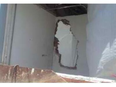 Σήκωσαν ολόκληρη μηχανή τρένου από εγκατ...