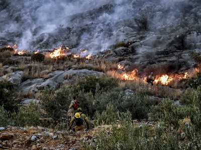 Με ψυχραιμία: Για την αντιπυρική προστασ...