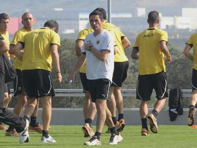 Κλειστά χαρτιά κρατάει ο Χιμένεθ για το ντέρμπι