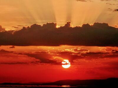 Το μαγευτικό ηλιοβασίλεμα της Πάτρας σε 3 ...κλικ