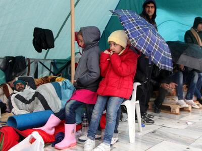 Απομακρύνθηκαν από το Σύνταγμα οι Σύροι πρόσφυγες