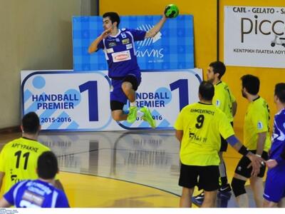 Xάντμπολ: Πολυτιμότερος ο Τζηράς