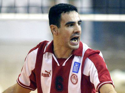 Στα "μελανόλευκα" ο Βασίλης Κουρνέτας