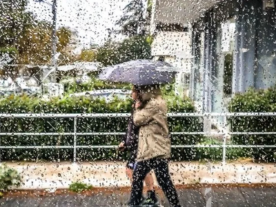 Κακοκαιρία: Βροχές για 72 ώρες- Ακραία φ...