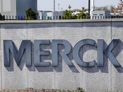 Κορωνοϊός: Το χάπι της Merck βουλιάζει τ...