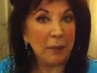 Αυτή η 67χρονη Κύπρια τρελαίνει το διαδί...