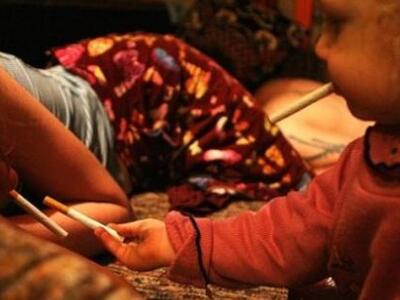 Η ζωή μιας δίχρονης μέσα στο αλκοόλ και ...