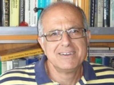 Πάτρα: Τιμητική διάκριση στον καθηγητή τ...