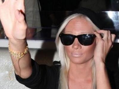 Έξαλλη η Τζούλια με τους Έλληνες: «Σας γ...