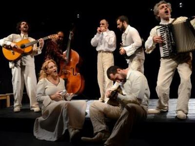 Τελευταίες παραστάσεις για τον "Πλο...