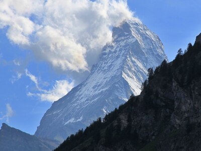 Ανησυχητική απώλεια παγετώνων ως το 2100...